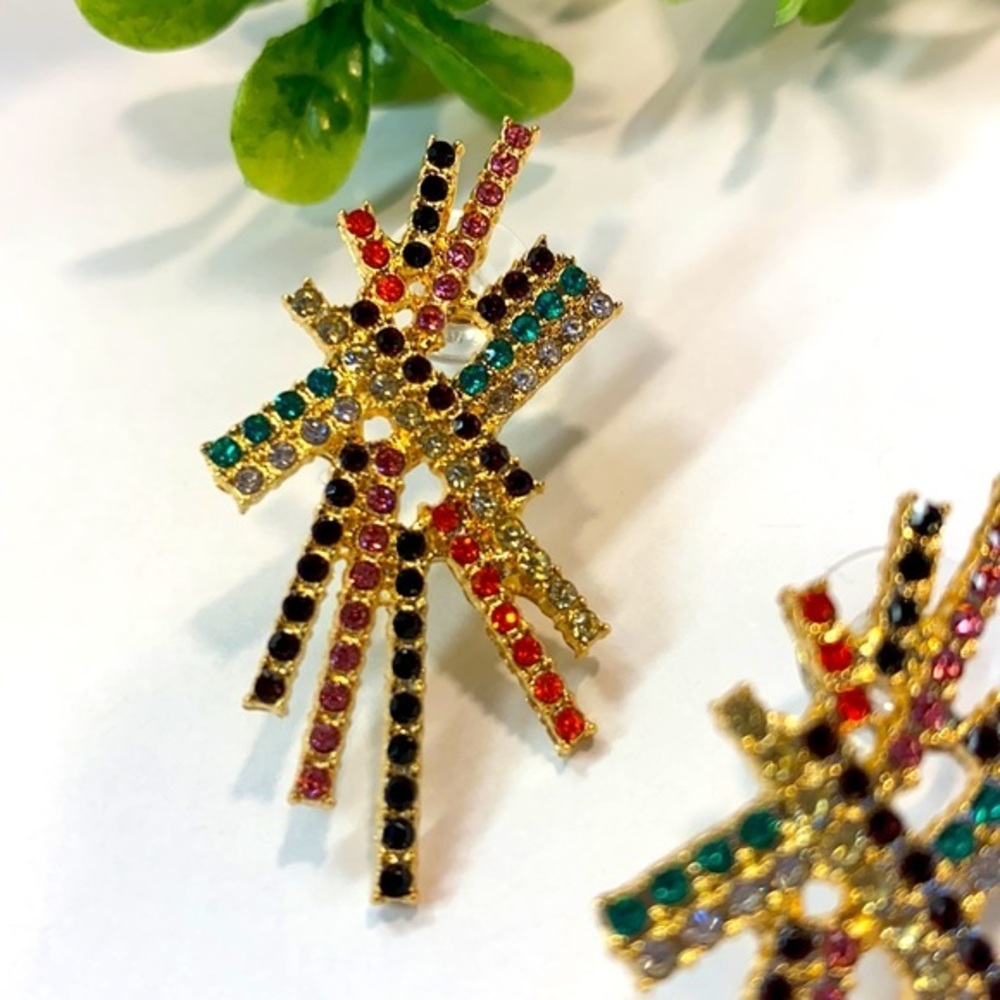 Stunning multicolor statement studs! - Picture 5 of 7